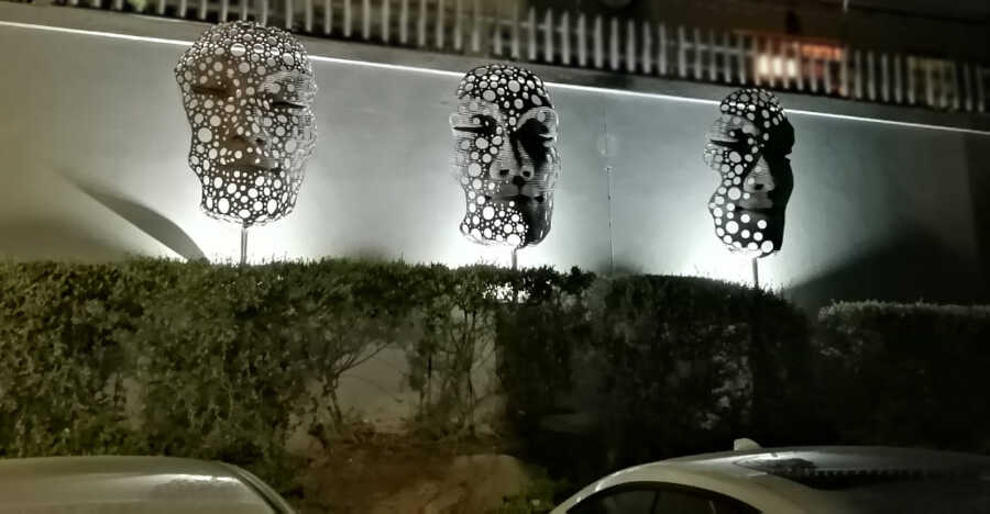 seven villa hotel ANTON SMIT ART 4